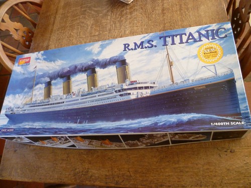 400 academy minicraft rms - 1/400,