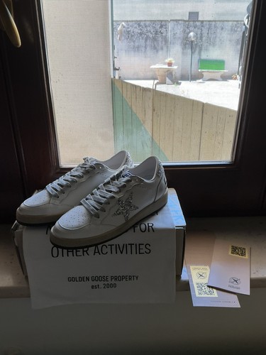 Golden goose - golden,