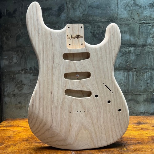Pezzo swamp ash sss - swamp, strat