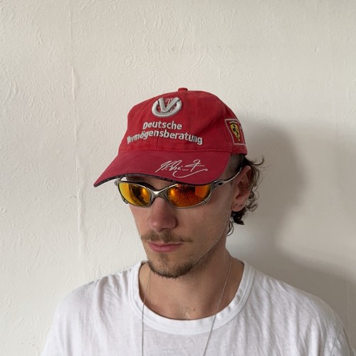 Cappellino rosso tedesco