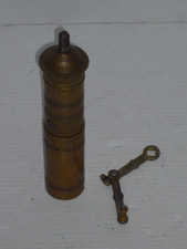 MACINACAFFÈ TURCO VINTAGE OTTONE CON MANICO ALTEZZA 9 1/4" NECESSITA DI LUCIDATURA