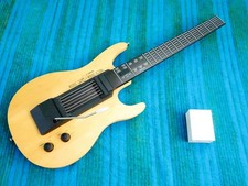 Yamaha EZ-EG Chitarra digitale silenziosa midi - con adattatore AC - J084