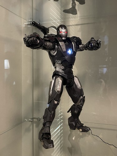 Hot toys mms331 d13 macchina - hot,