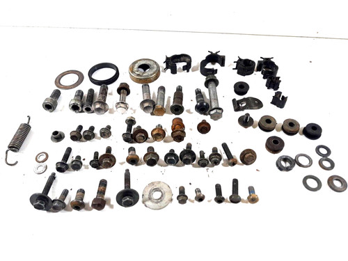Lot visserie divers yamaha - divers,