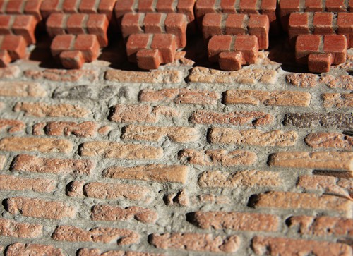 Cornicione piramide rovesciata
