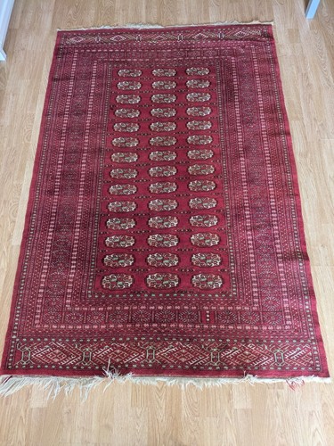 Tappeto tribale rosso vintage