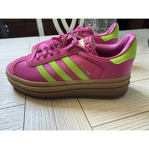 Adidas nuove con etichette