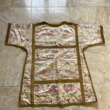 Dalmatica in tessuto antico con Passamaneria dorata