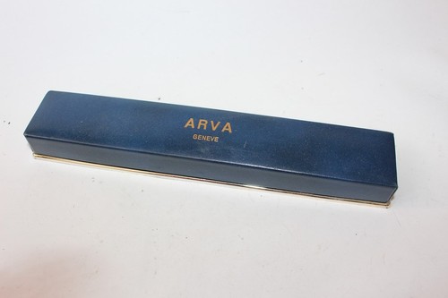 Ancien écrin pour montre - , arva