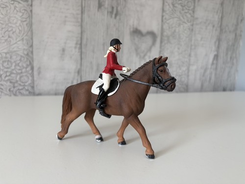 Retired schleich horse show - horse,