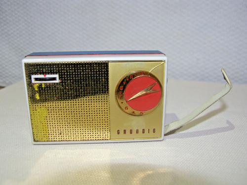Radio grundig - ,