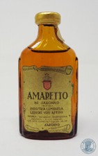 Miniature mignon amaretto di - /,