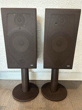 Coppia diffusori B&W DM110 con