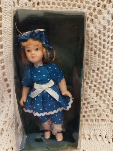 Bambola porcellana dolls - in,