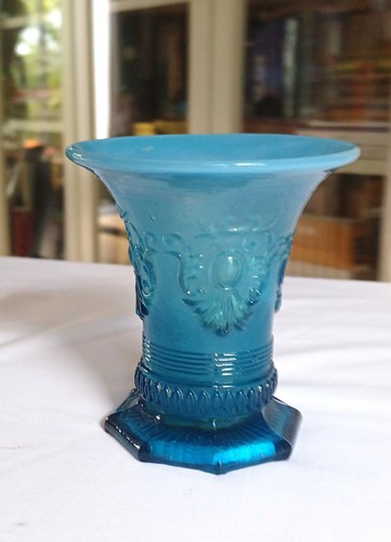 Ancien petit vase - ancien, opaline