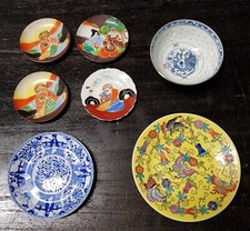 Stock blocco vecchi oggetti di ceramica cinese d'epoca