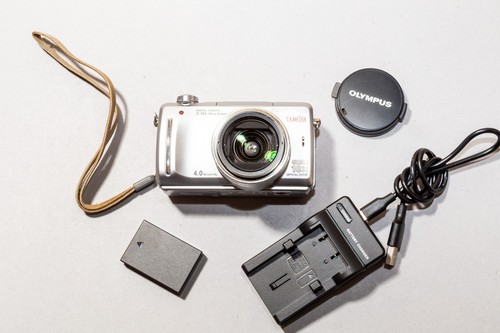 Olympus 765 ultra zoom - olympus,