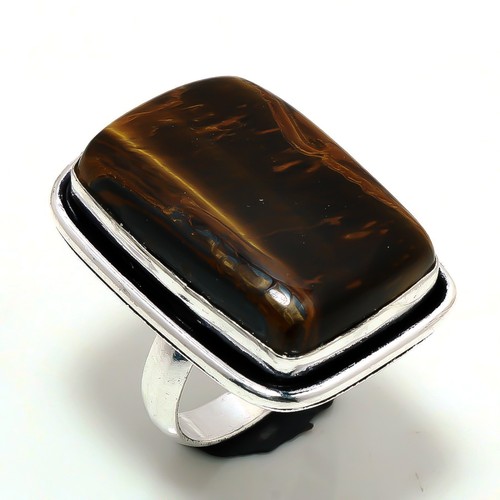 Anello con pietre preziose