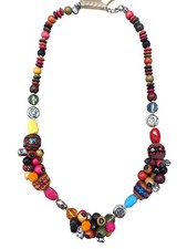 COLORED WOODEN BEADS NECKLACE
