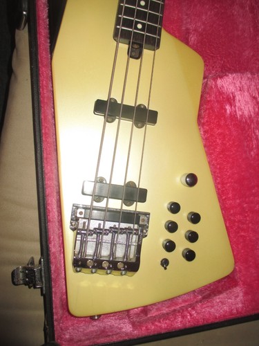 Roland bass guitar - roland,