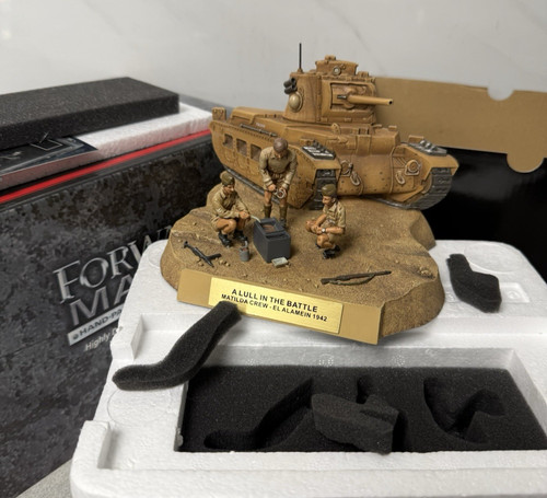 Corgi forward march cc59179 - forward,
