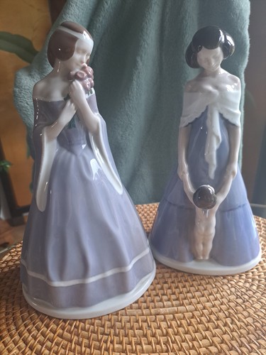 Statuine porcellana - in,