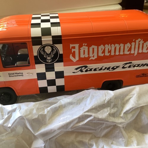 Premium classixxs 18 - premium, 1:18