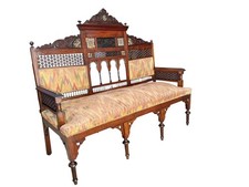 ? Antico Divano Siriano in Legno e Madreperla con Scritta Araba – XIX Secolo