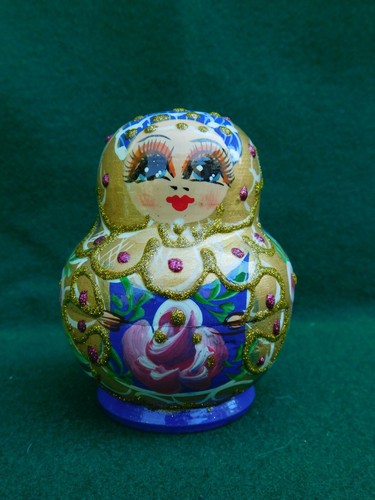 Bambola matrioska russa - bambola, in