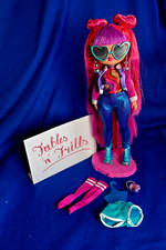 LOL Surprise! OMG Roller Chick