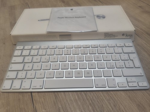 Apple wireless keyboard - apple,