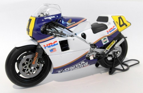 Minichamps scale diecast - scale,