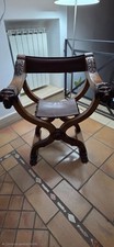 Sedia antica in legno e cuoio