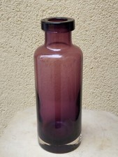 Vaso in vetro viola