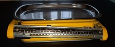 Bilancia vintage color giallo