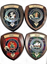 Targa in legno stemma clan scozzese fatta a mano-regalo tradizionale-artigianale-su misura.