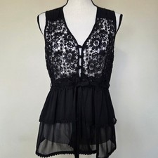 Adiva M Lace Layered Sheer