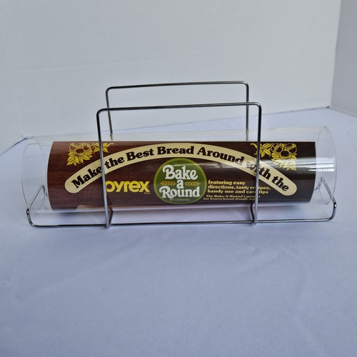 Vintage pyrex bake round - pyrex, a