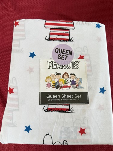 New peanuts snoopy queen set - new,