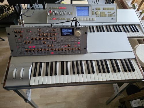 Korg radias synthesizer - radias,