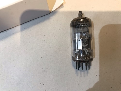 Mullard ecc88 6dj8 ga2 b9l2 - ecc88/,