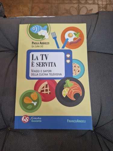 Servita paola - È,
