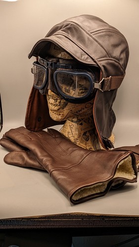 Vtg leather pilot set - pilot's,