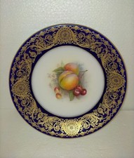 Antico piatto da frutta dipinto Royal Worcester 1918 di Richard Sebright