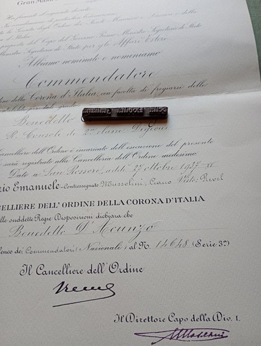 Decreto firmato mussolini - decreto,