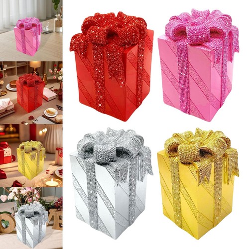 Ornamento decorativo - , in