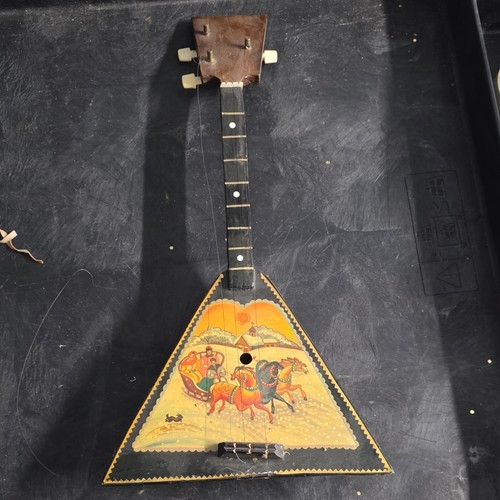 Balalaika legno 3 corde - in,