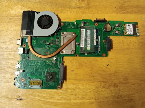 Toshiba satellite c855d - toshiba,