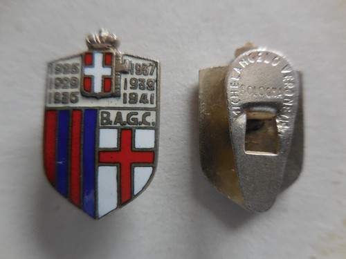 Distintivo con piedino - piedino, calcio