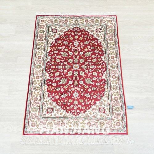 Handknotted silk red - 2'x3',
